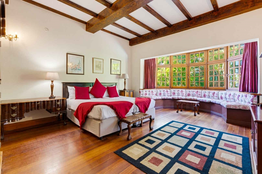 14 Bedroom Property for Sale in Oranjezicht Western Cape